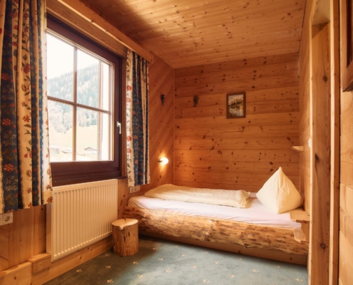Gesunder Schlaf in der Schäfersuite im Almis Berghotel im Tiroler Wipptal