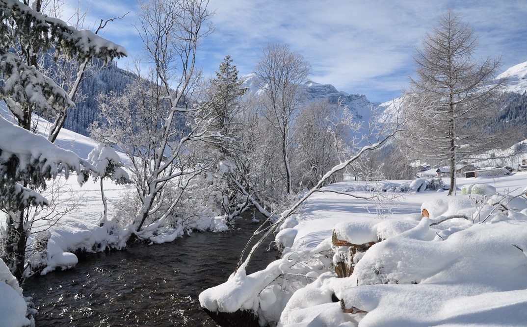 Obernberg Seebach Winter Tirol (c) Almis Berghotel