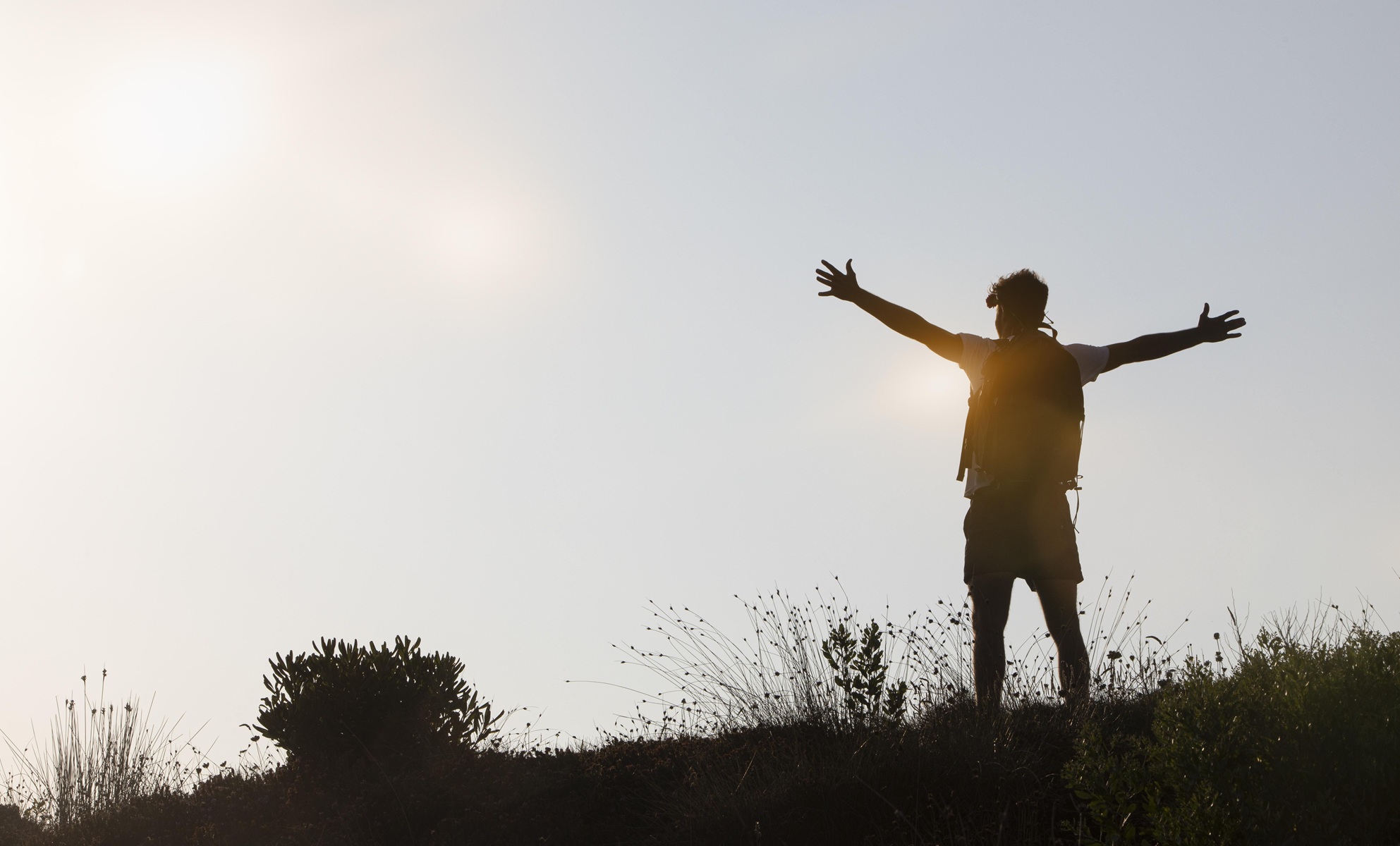 Wanderwoche mit Regeneration. Die authentische Bergwanderführerin, Gesundheitstrainerin und Yogalehrerin Birgit Haller begleitet dich auf einer speziellen Wanderwoche im Wipptal, Tirol